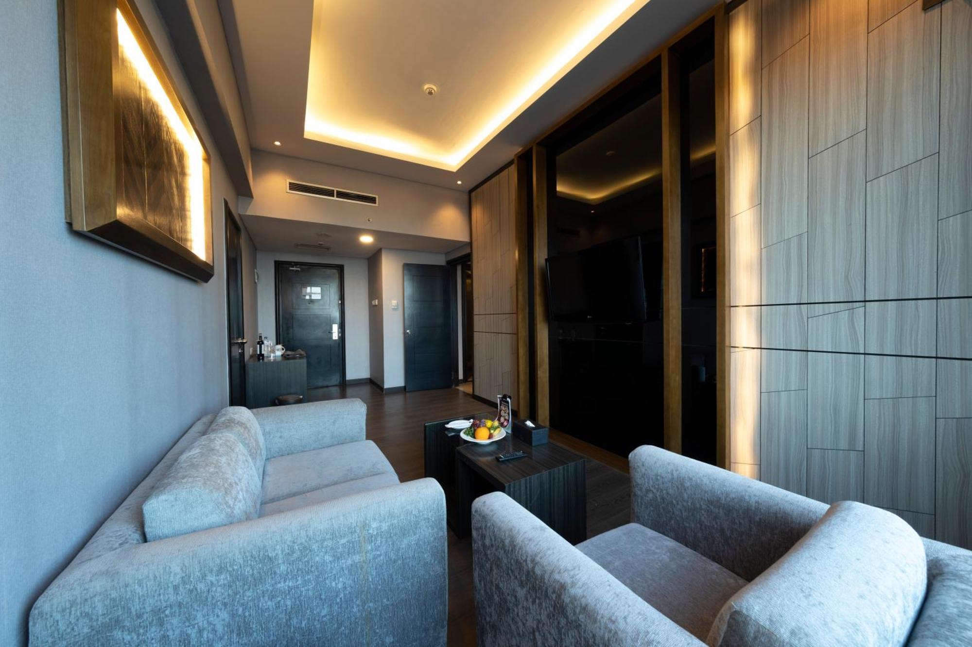 Grand Jatra Hotel Pekanbaru Exterior foto