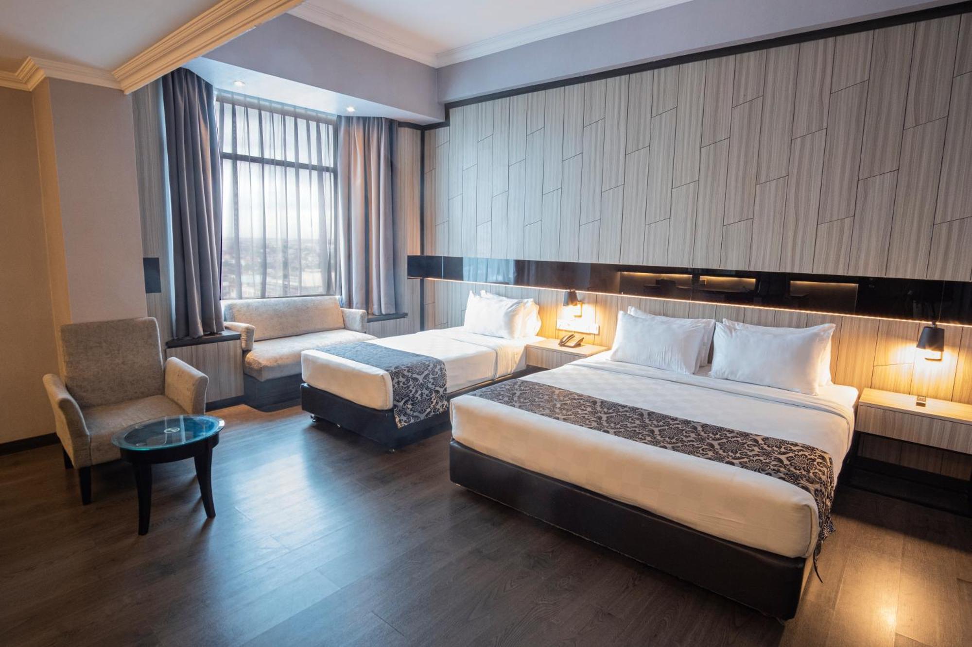 Grand Jatra Hotel Pekanbaru Exterior foto